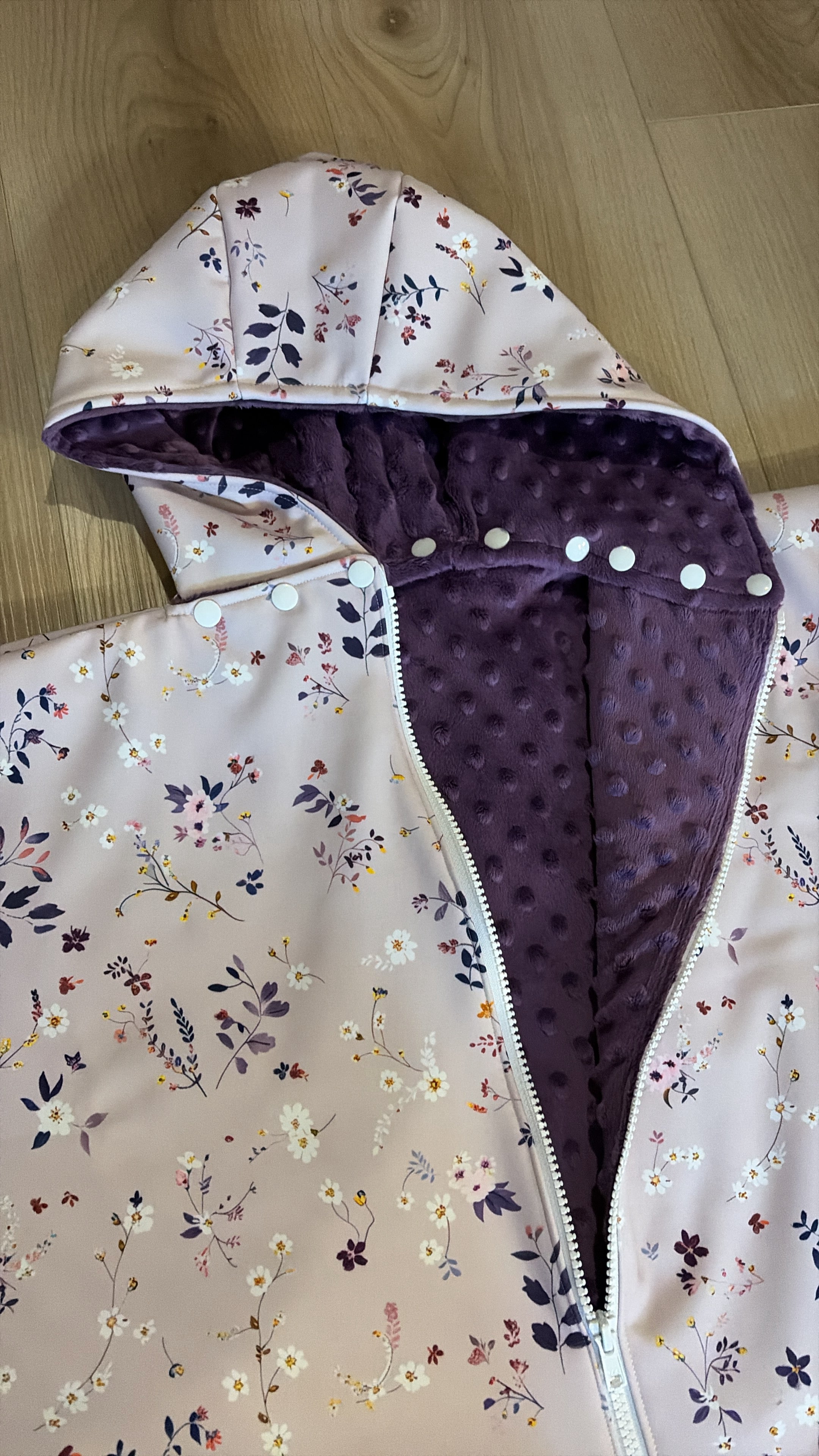 Poncho d’hiver capuchon fixe